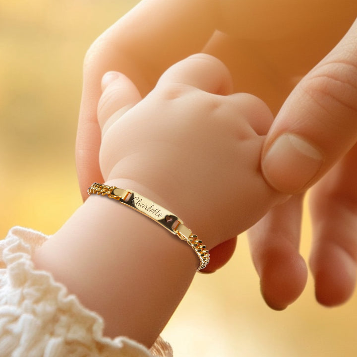 Bracelet personnalisé avec nom de bébé et pierre de naissance