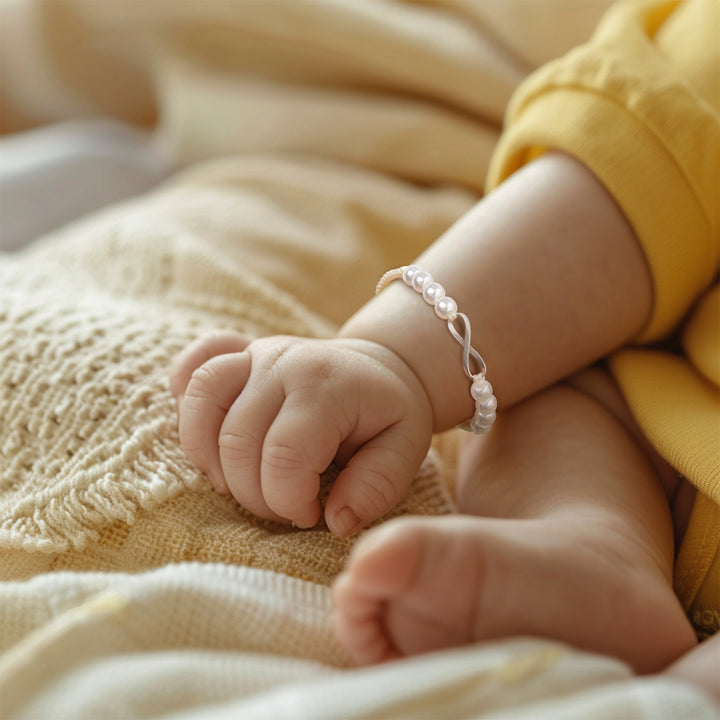 Bracelet bébé personnalisé avec initiales tissées à la main 