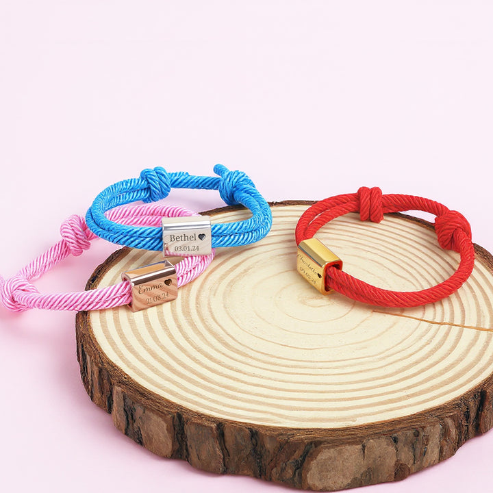 Bracelet en corde pour bébé fait main et gravé sur mesure 