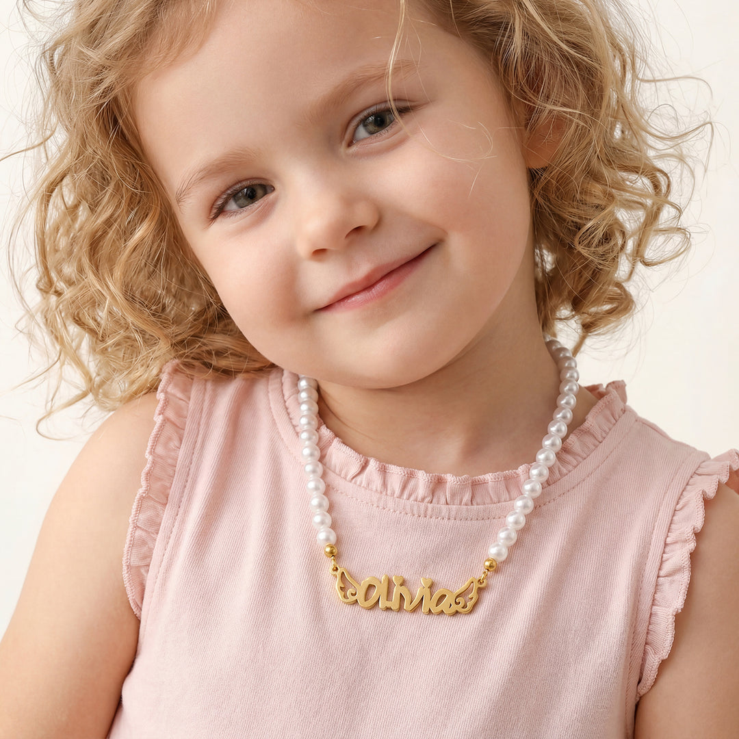 Personalized Girl Name Necklace with Angel Wings