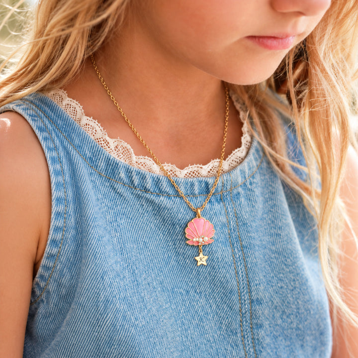 Personalized Girls Seashell Necklace with Initial Star Pendant