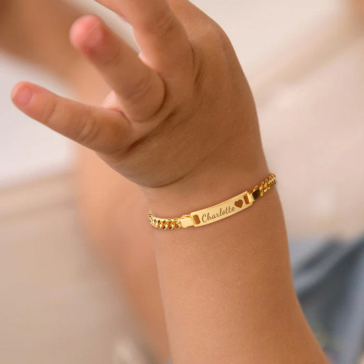 Bracelet personnalisé avec nom de bébé et pierre de naissance 
