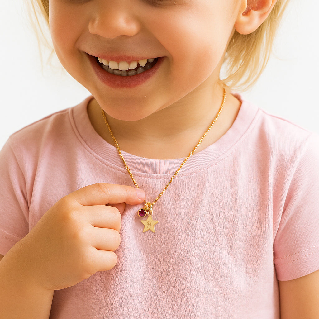 Kinderkette mit Initialen und Geburtssteinen