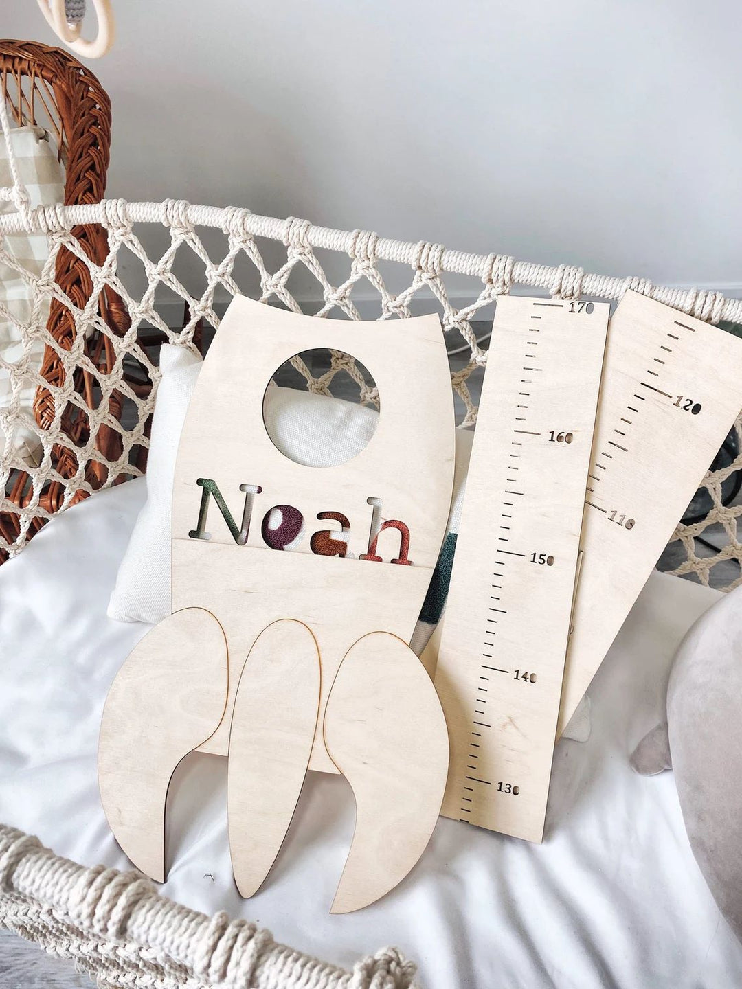 Personalized Wooden Baby Rocket Growth Chart Ruler - Detail 3