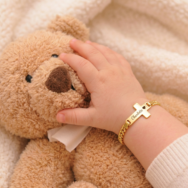 Personalisiertes Kinder-Namenskreuz-Armband