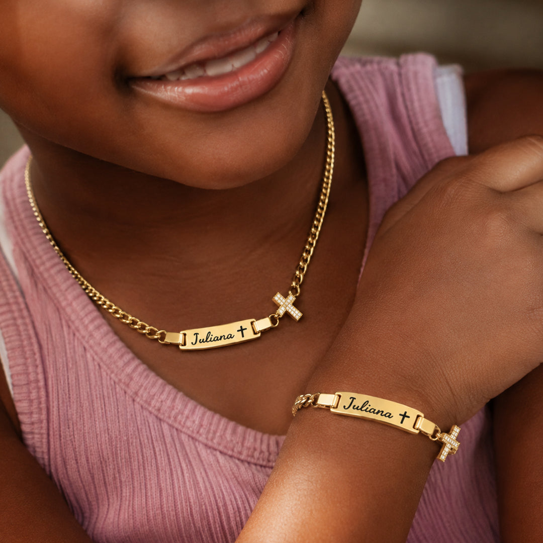 Bracelet personnalisé avec nom de bébé et pierre de naissance 